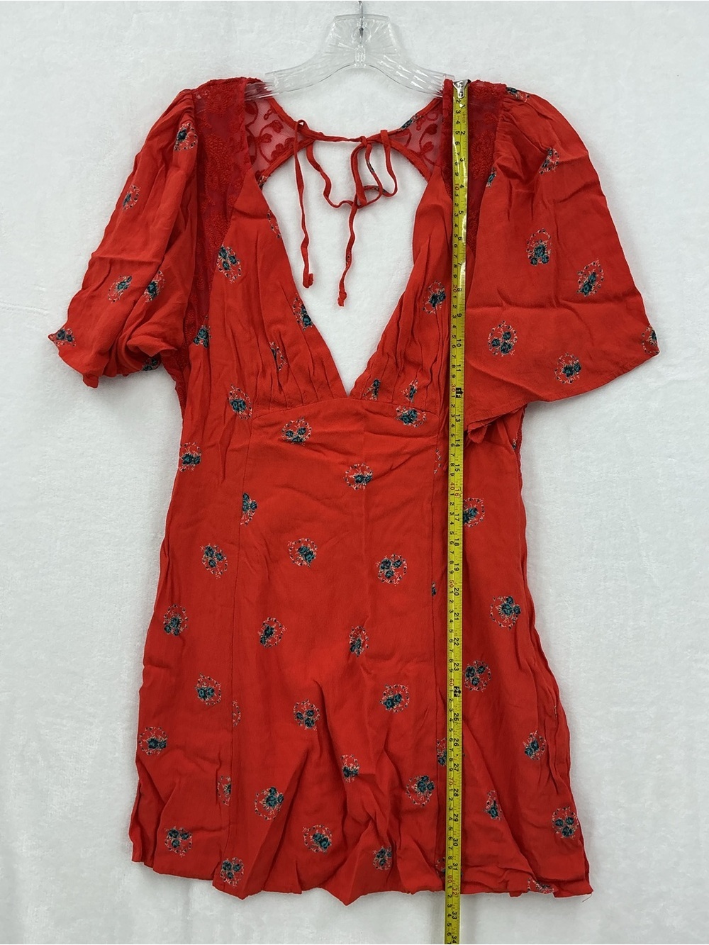 100% viscose Free People Red Backless Dress with Floral Accents A0151 - Picture 6 of 8
